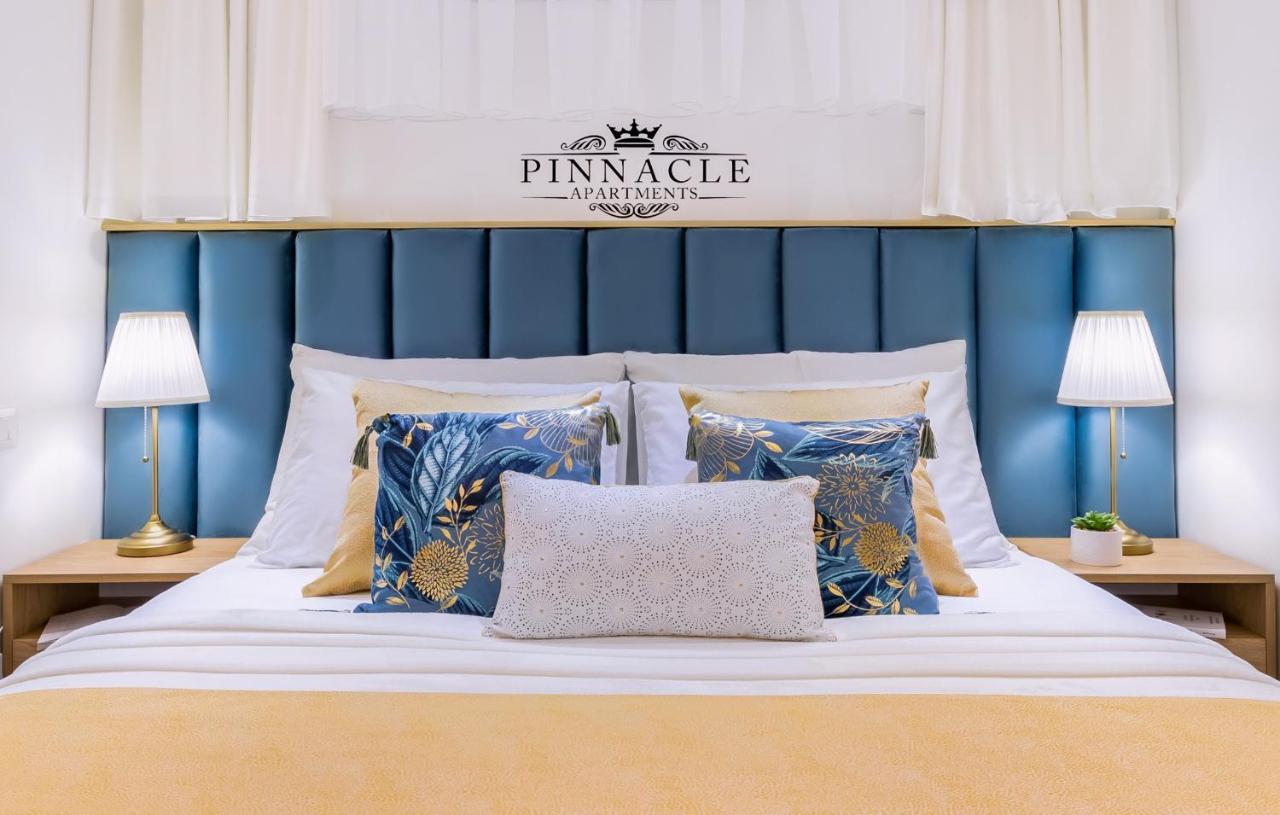 Apartamento Exquisite Couples Delight With Free Bikes & Parking Split Exterior foto