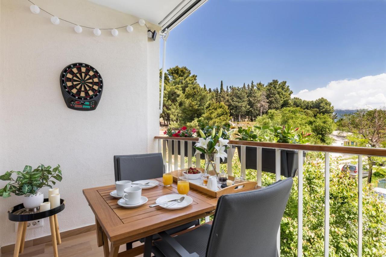 Apartamento Exquisite Couples Delight With Free Bikes & Parking Split Exterior foto