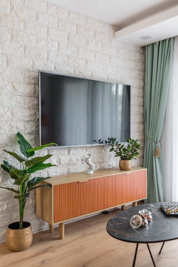 Apartamento Exquisite Couples Delight With Free Bikes & Parking Split Exterior foto